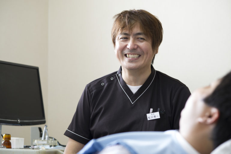 笑顔の院長